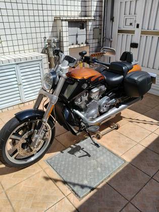 HARLEY-DAVIDSON V-ROD MUSCLE 